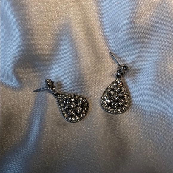 Women’s Givenchy necklace and earring set - Picture 2 of 6